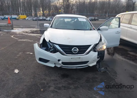 2016 Nissan Altima 2.5/2.5 S/2.5 Sl/2.5 Sr/2.5 Sv z USA, uszkodzony, nr VIN 1N4AL3AP9GN327380